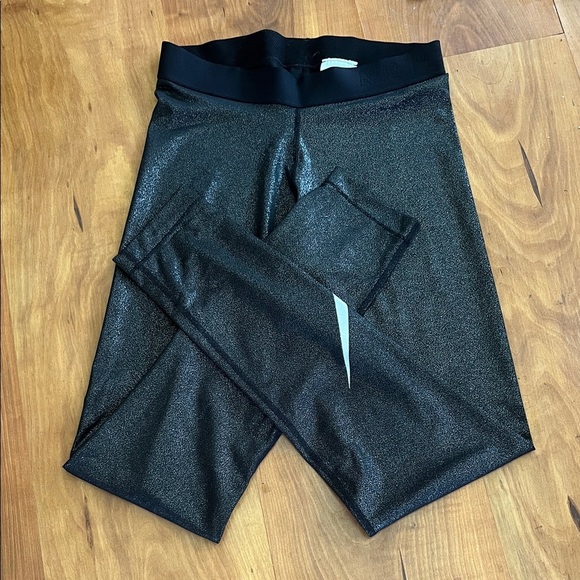 Nike  Shimmer Black Leggings - Picture 1 of 7